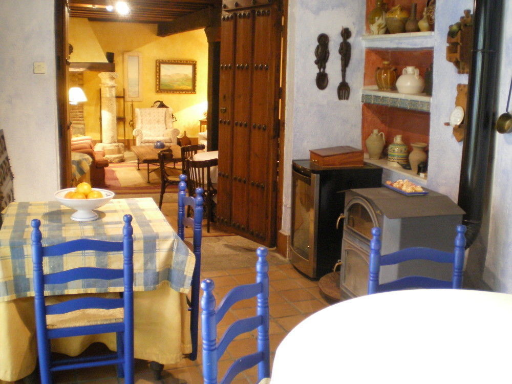 Posada De La Triste Condesa อาเรนัส เด ซานเปโดร ภายนอก รูปภาพ