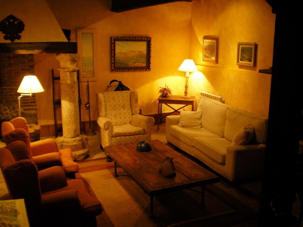 Posada De La Triste Condesa อาเรนัส เด ซานเปโดร ภายนอก รูปภาพ